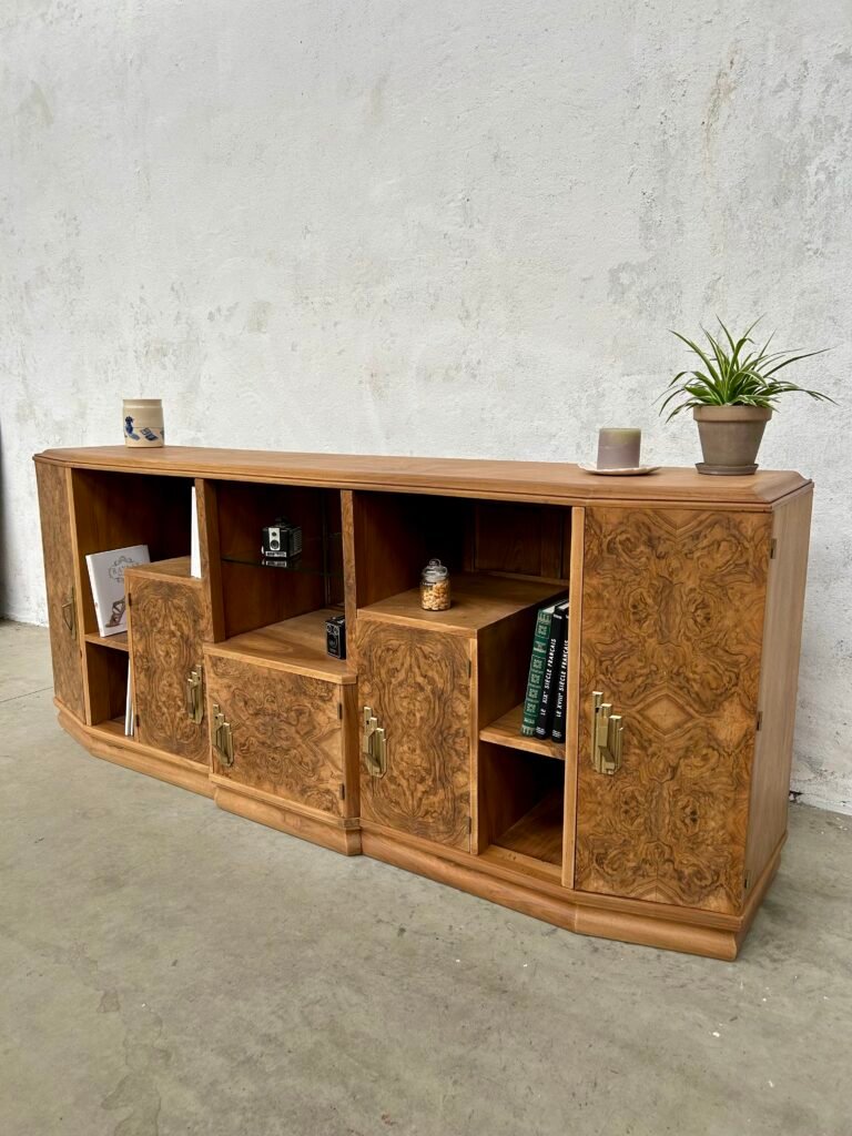 Un buffet / enfilade Art Déco à 5 portes